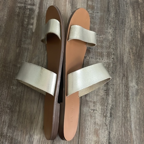 J.Crew Malta metallic silver 2 strap leather flat slide sandal size 7 - Picture 7 of 7